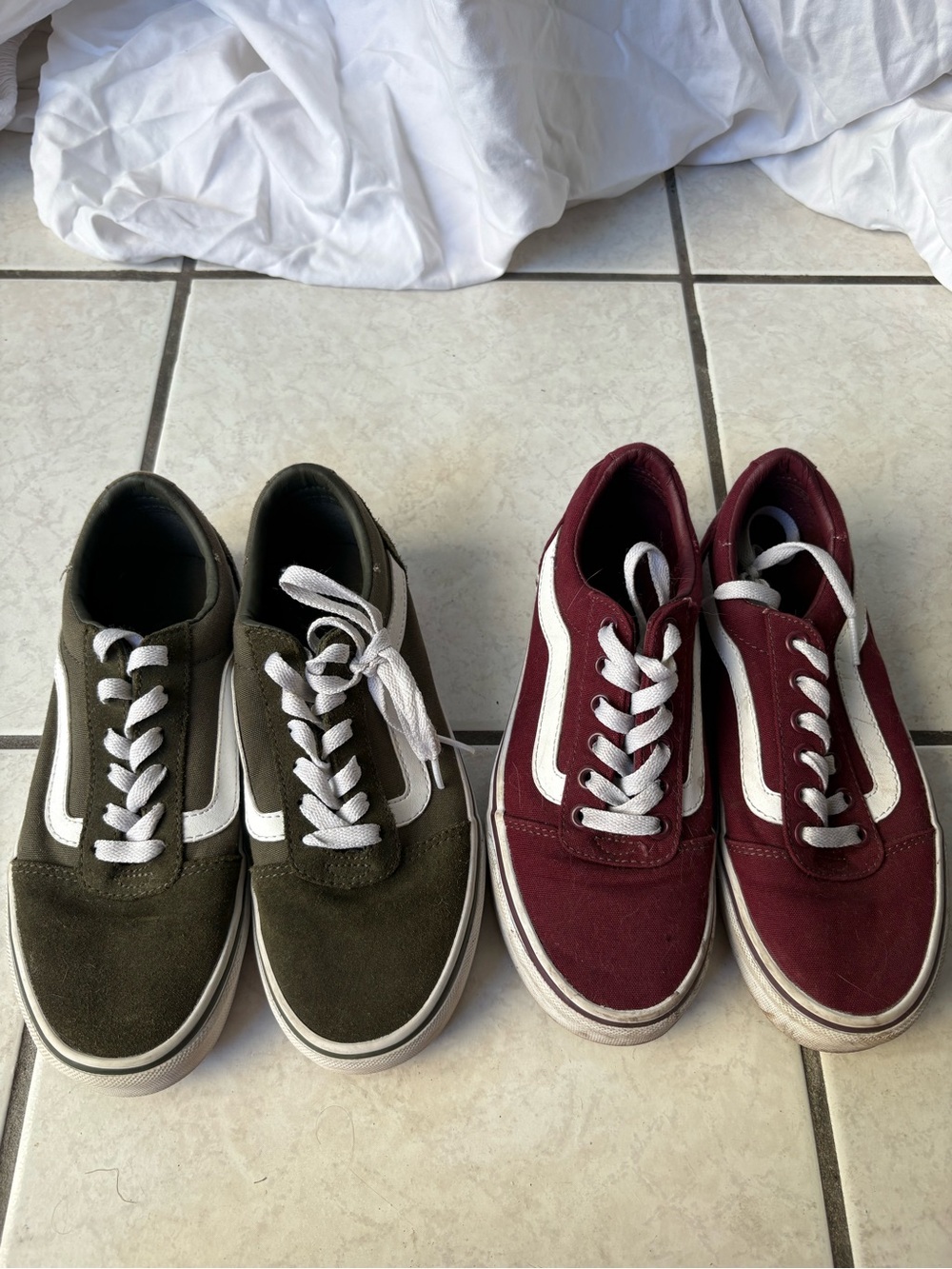 2 pairs of vans sneakers green and maroon